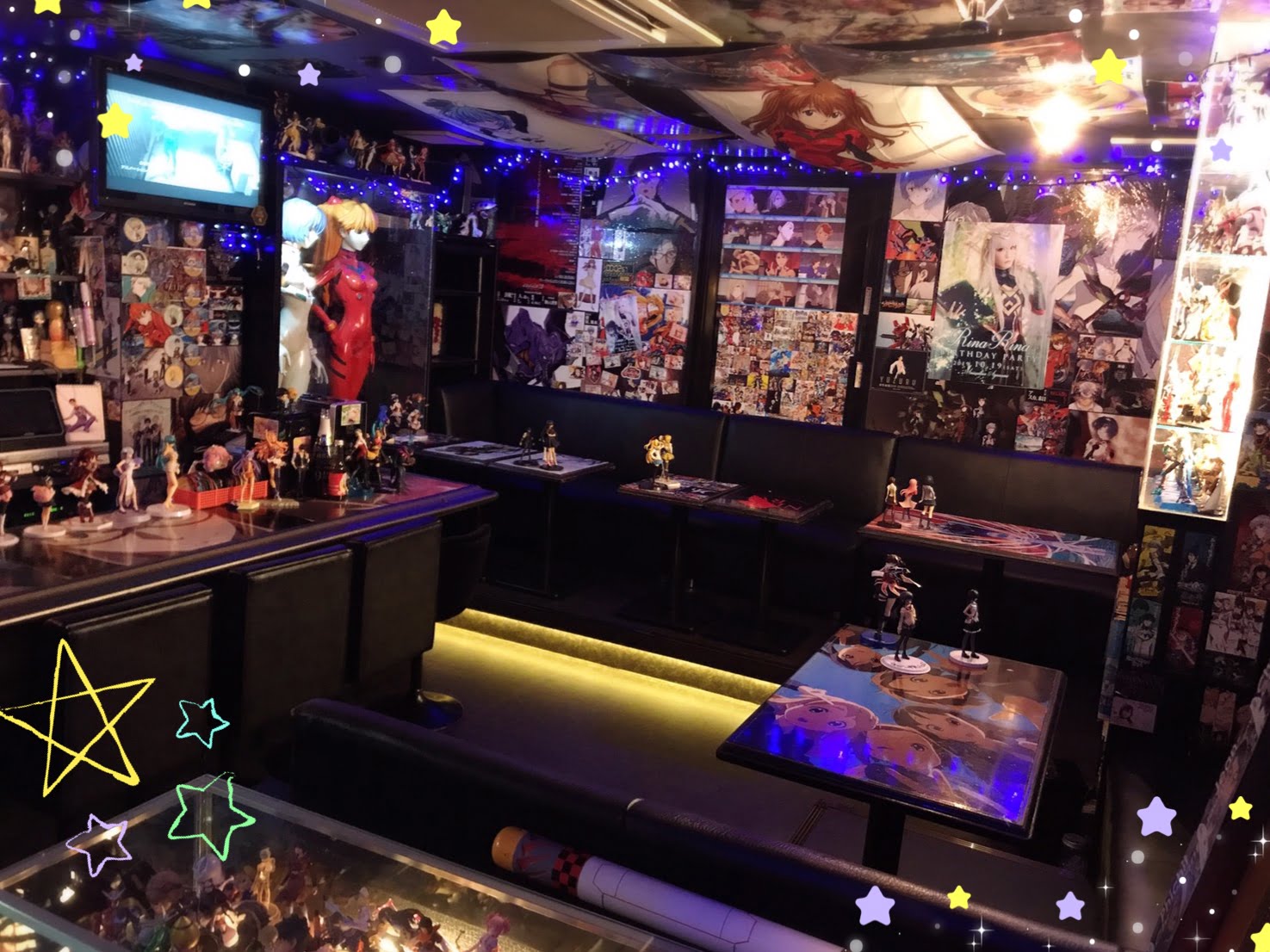 アニソンバー綾波の店内写真1
