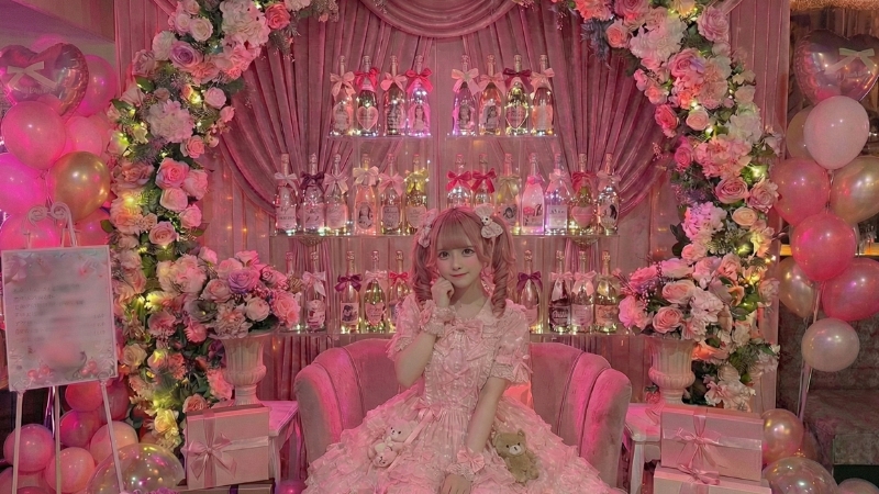 コンカフェの生誕祭に行く前に知りたい！衣装・特典・予算のこと