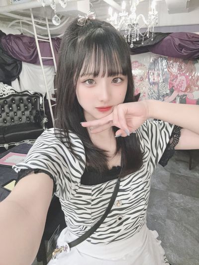 にに