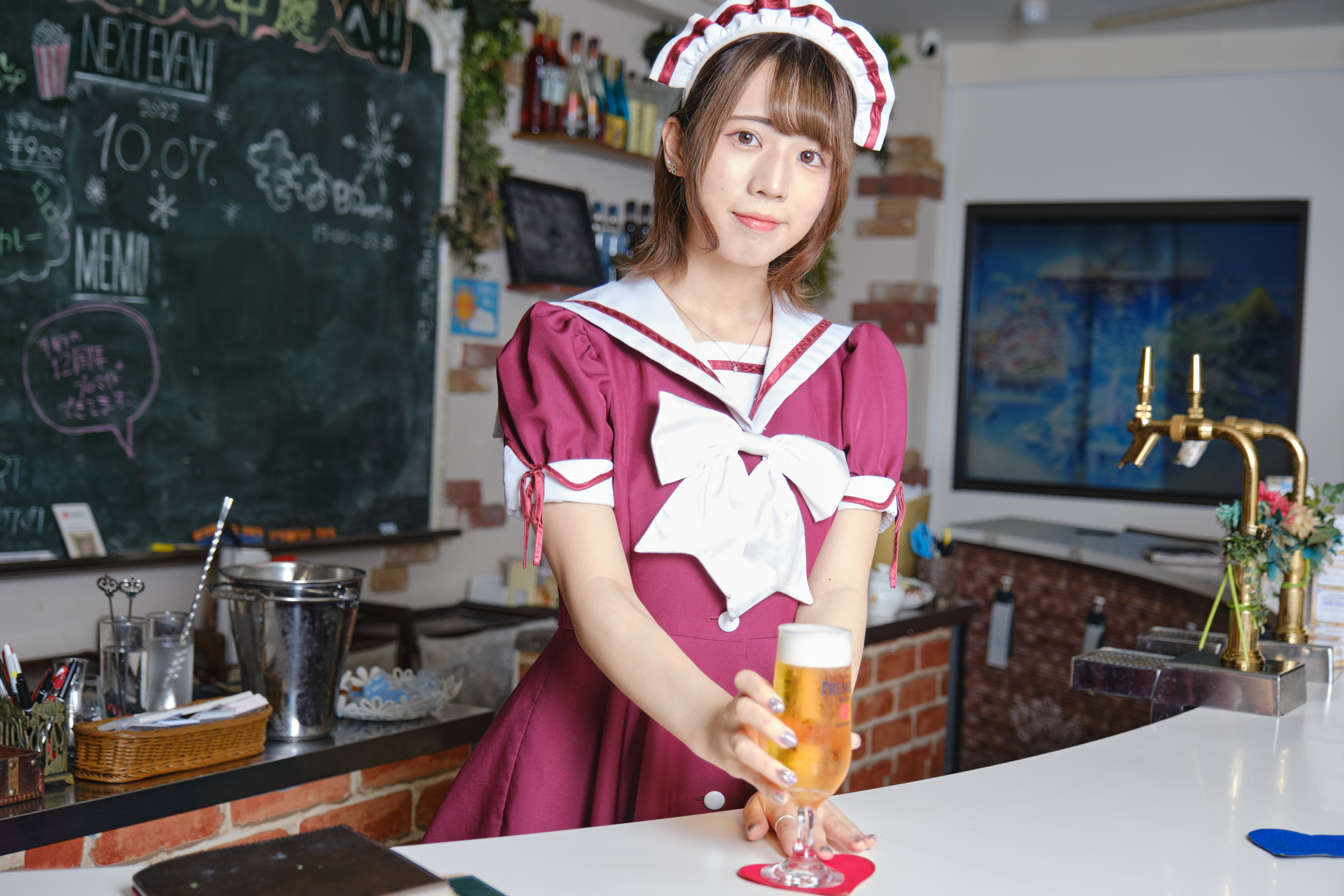 キャンディフルーツ　メイド服　女神の中庭　制服　クイーンズコート クイーンズコート ~女神の中庭~ | コンカフェナビ | コンセプト
